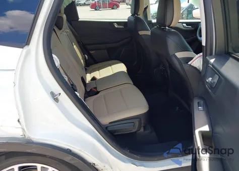 2021 Ford Escape Sel z USA, uszkodzony, nr VIN 1FMCU9H91MUA13939